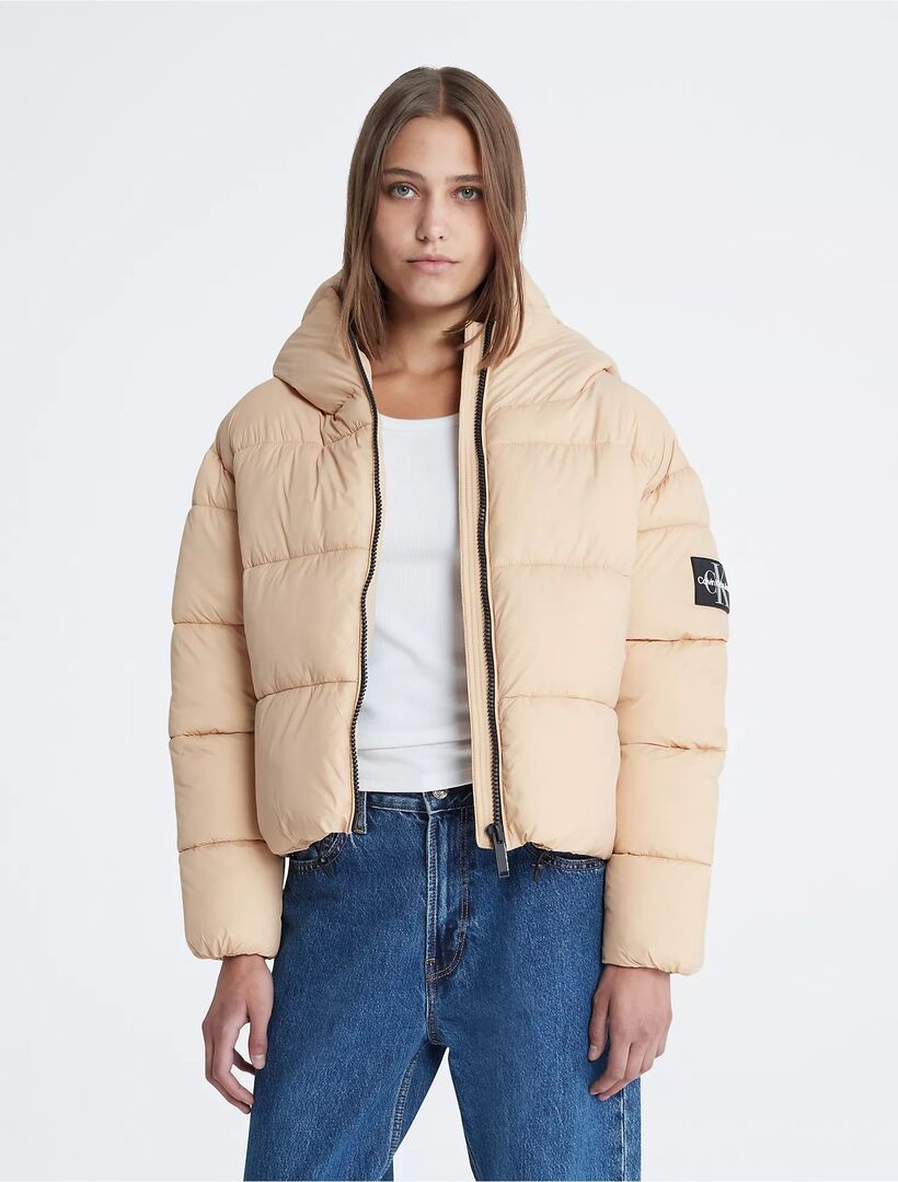 Куртка Calvin Klein Boxy Hooded Puffer, бежевый CJ0J6149 | Wheat фото 1